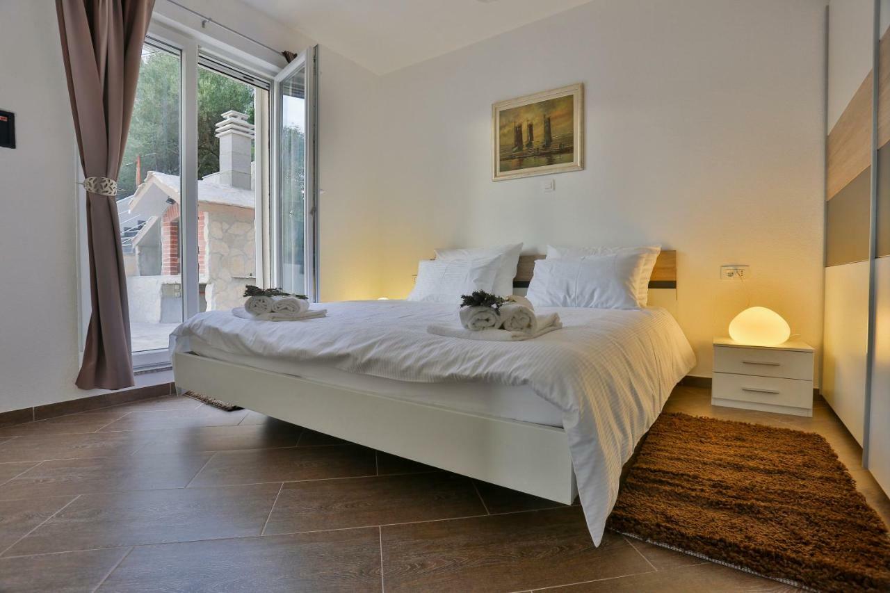 Villa Poletto Omiš Esterno foto